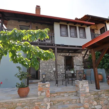 To Patriko Mas Guesthouse-1 Palaios Panteleimonas Extérieur photo